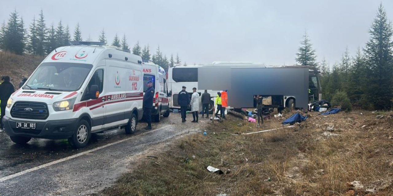 Eskişehir’de otobüs kazası: Çok sayıda yaralı var