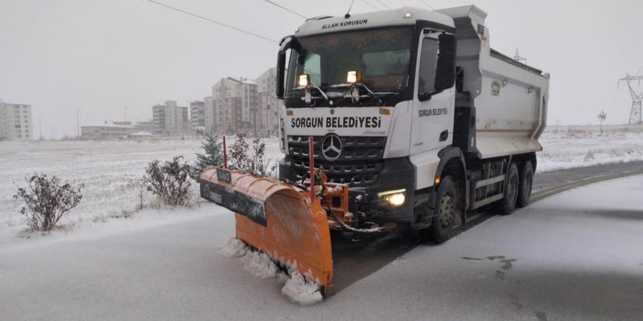 Sorgun Belediyesi kar temizleme çalışmalarına başladı