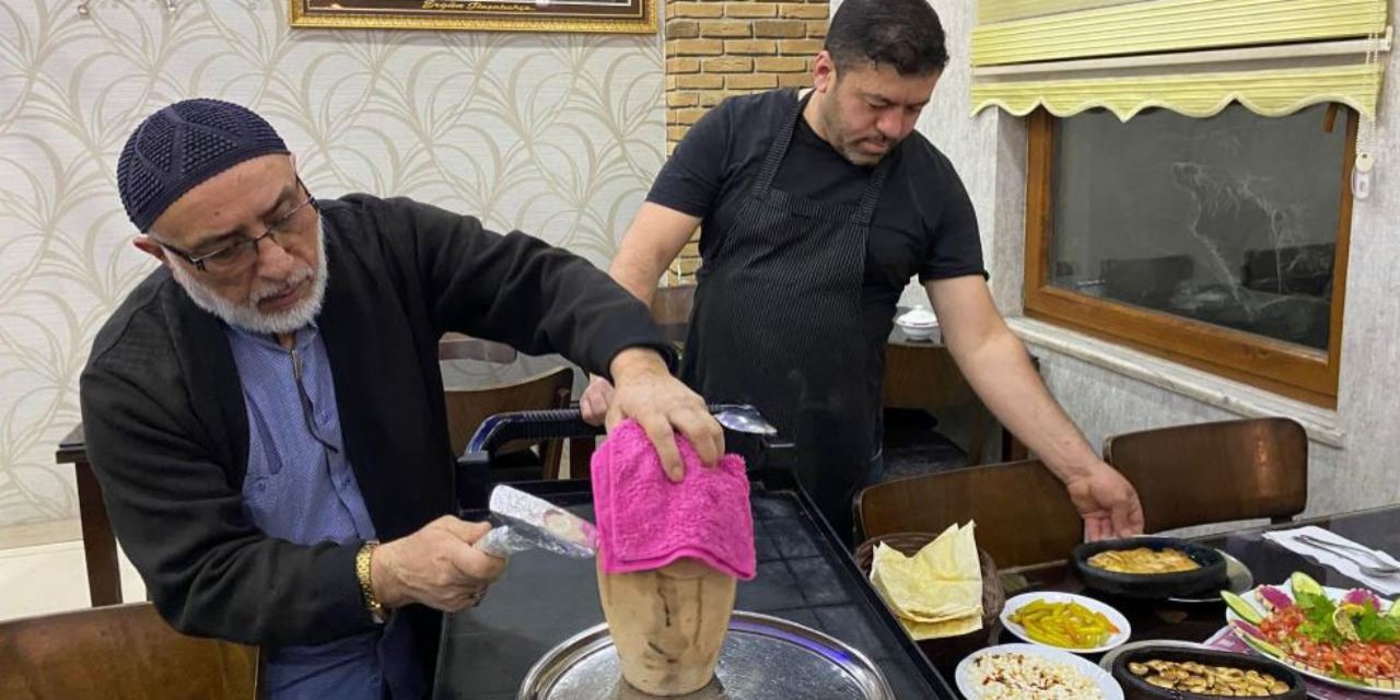Testi kebabı: Lezzetin sanata dönüştüğü an