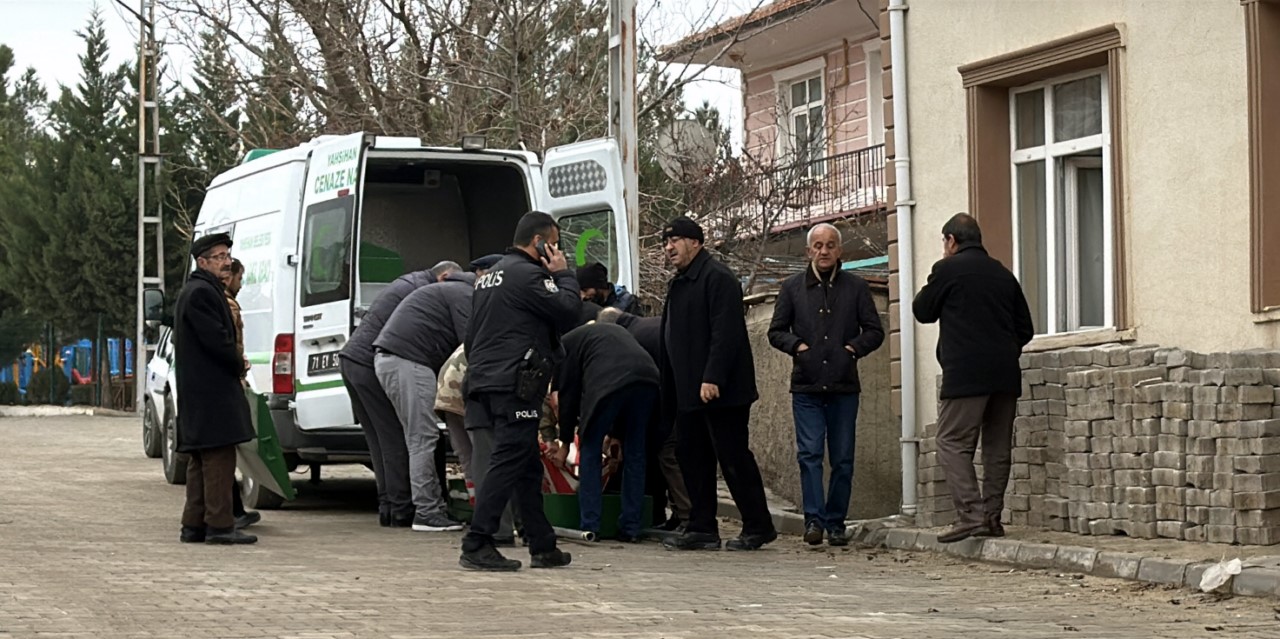 Kırıkkale'de 84 yaşındaki bir kişi sobadan sızan gazdan yaşamını yitirdi