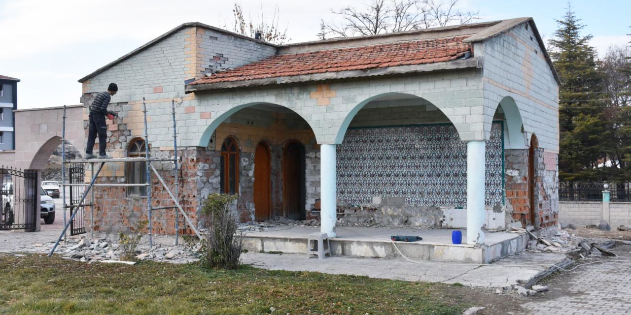 Mezarlıklarda bakım ve onarım