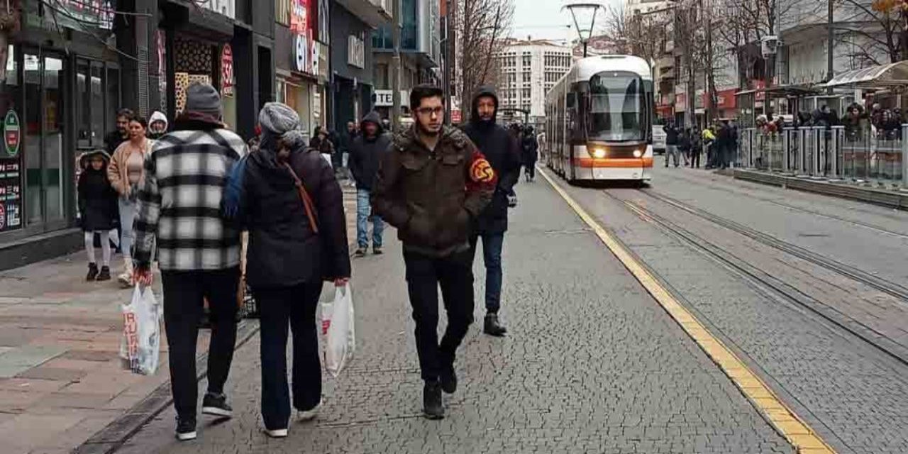 Eskişehirspor maçına taraftarından erken destek