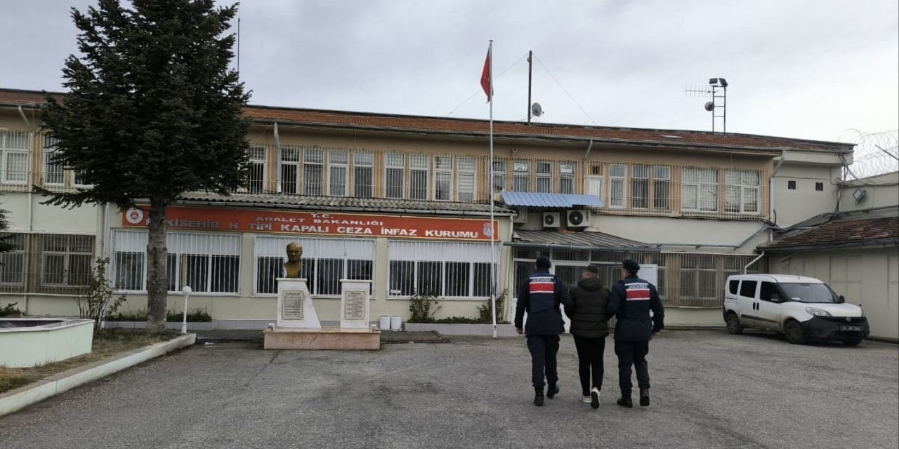 Eskişehir'de 5 kaçak hükümlü yakalandı