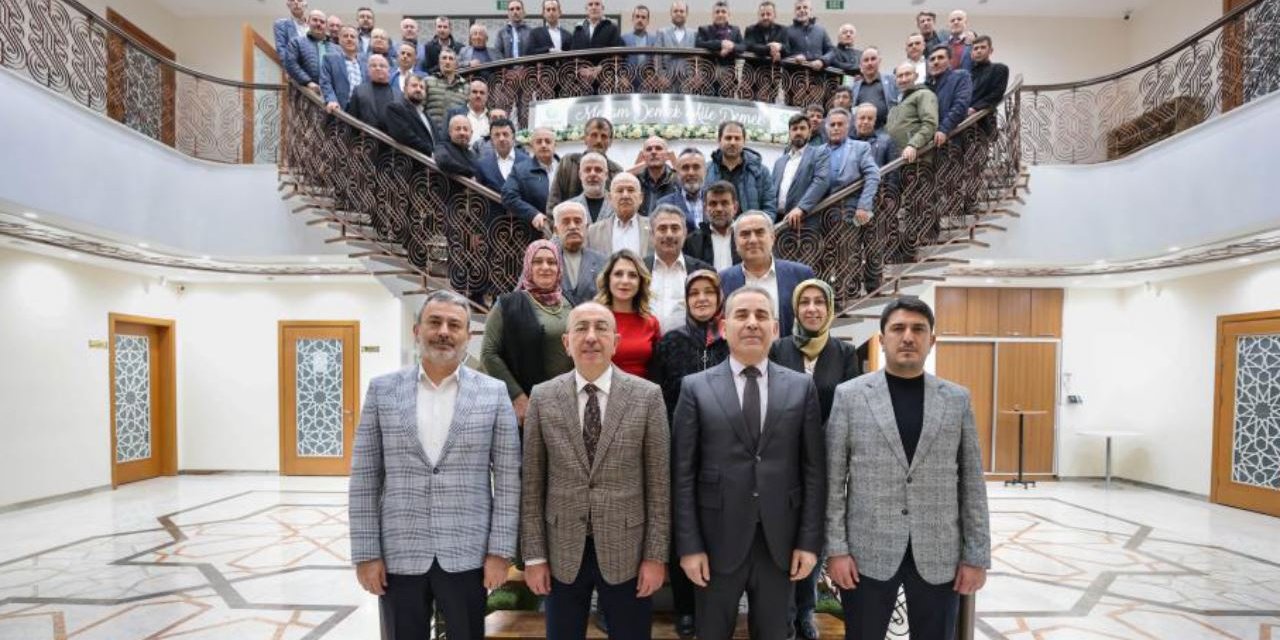 Başkan Kavuş, Meram muhtarlarıyla bir araya geldi