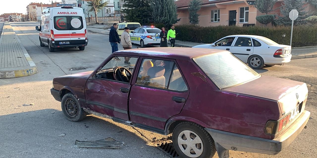 Karaman’da korkutan çarpışma: 2 yaralı