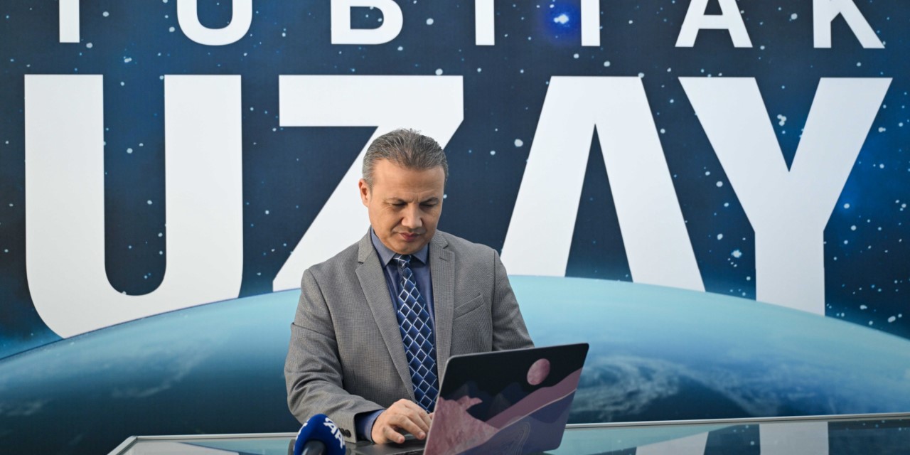 Astronot Alper Gezeravcı,