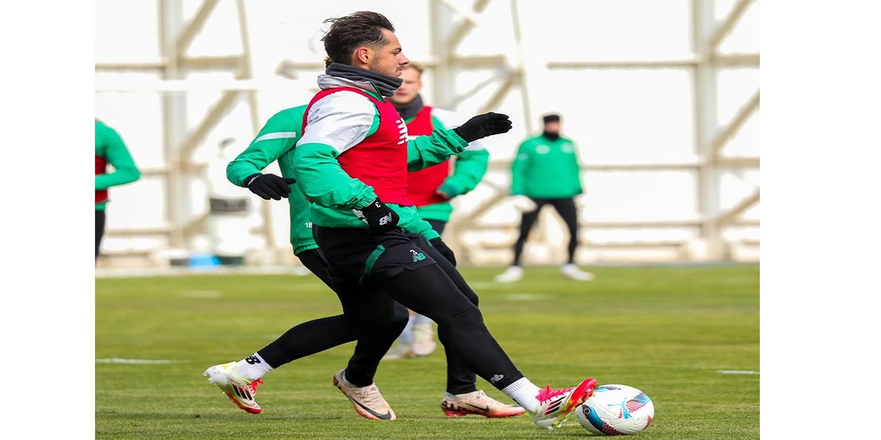 Konyaspor, Samsunspor maçı için çalışmalarına devam ediyor