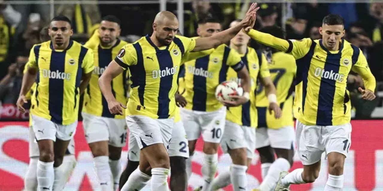 Fenerbahçe 3 golle derbiye moral buldu