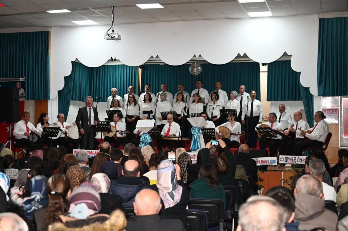 Seydişehir'de Türk Halk ve Sanat Müziği konseri büyük ilgi gördü