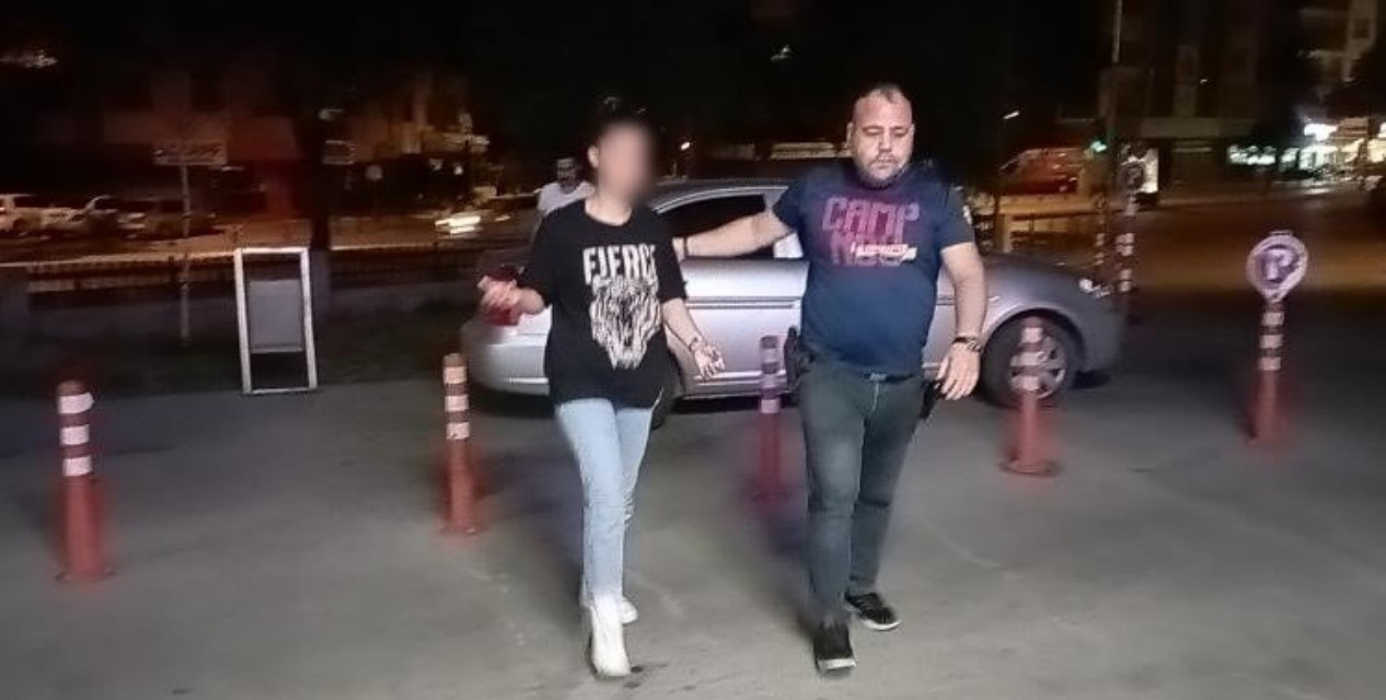 Konya’da dedesini bıçakladıktan sonra gazetecilerle dalga geçen toruna hapis!