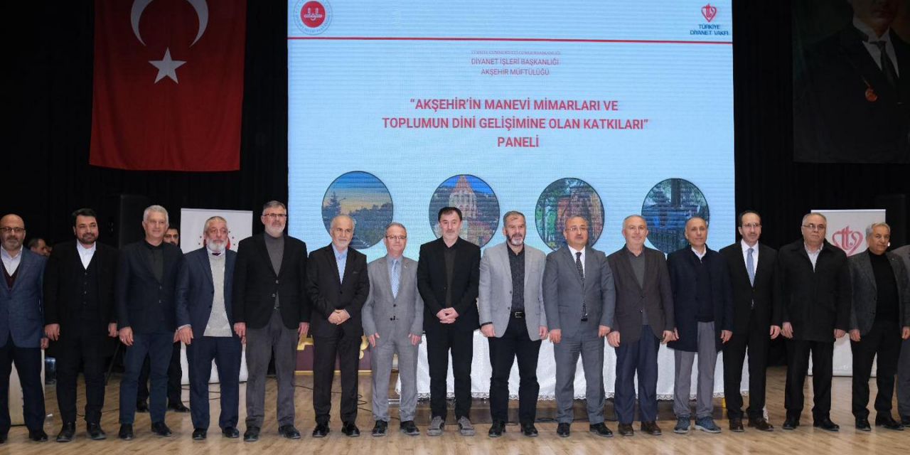 Müftü Öge, ‘Akşehir’in Manevi Mimarları’ paneline katıldı