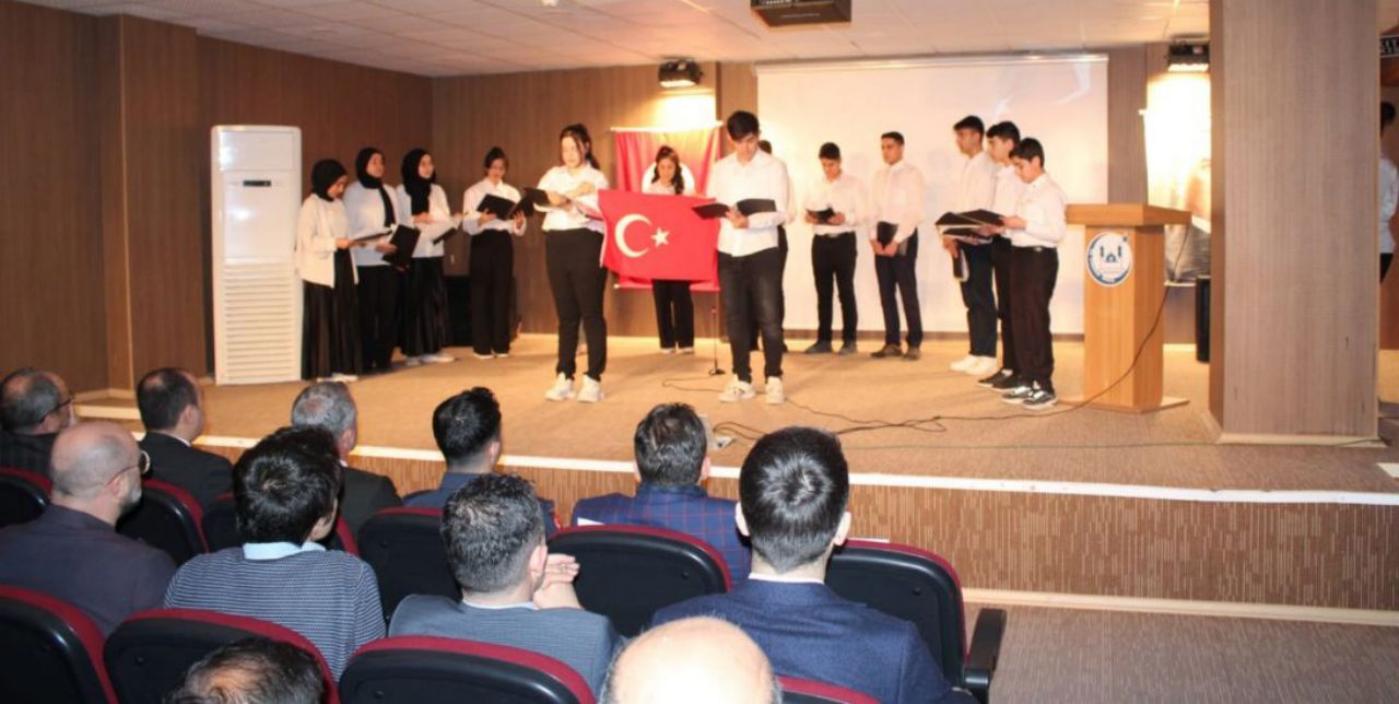 Yunak'ta İstiklal Marşı'nın 104. yılı coşkuyla kutlandı