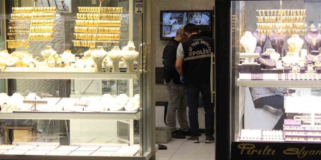 Taşla kuyumcu soymaya çalışan yaşlı kadın yakalandı