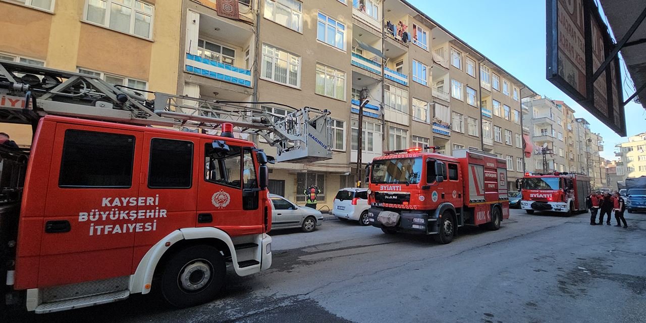 Psikolojik sorunları olan şahıs evini ateşe verdi