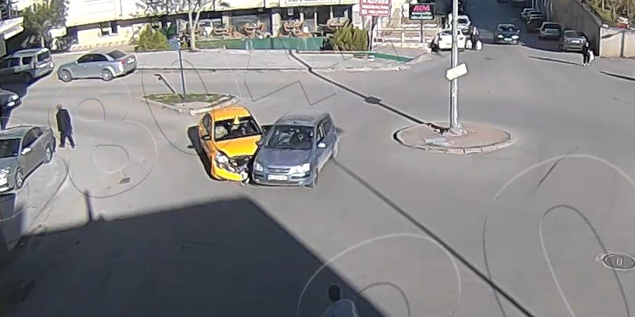 Kırıkkale'de trafik kazaları kameralarda: Anbean görüntülendi