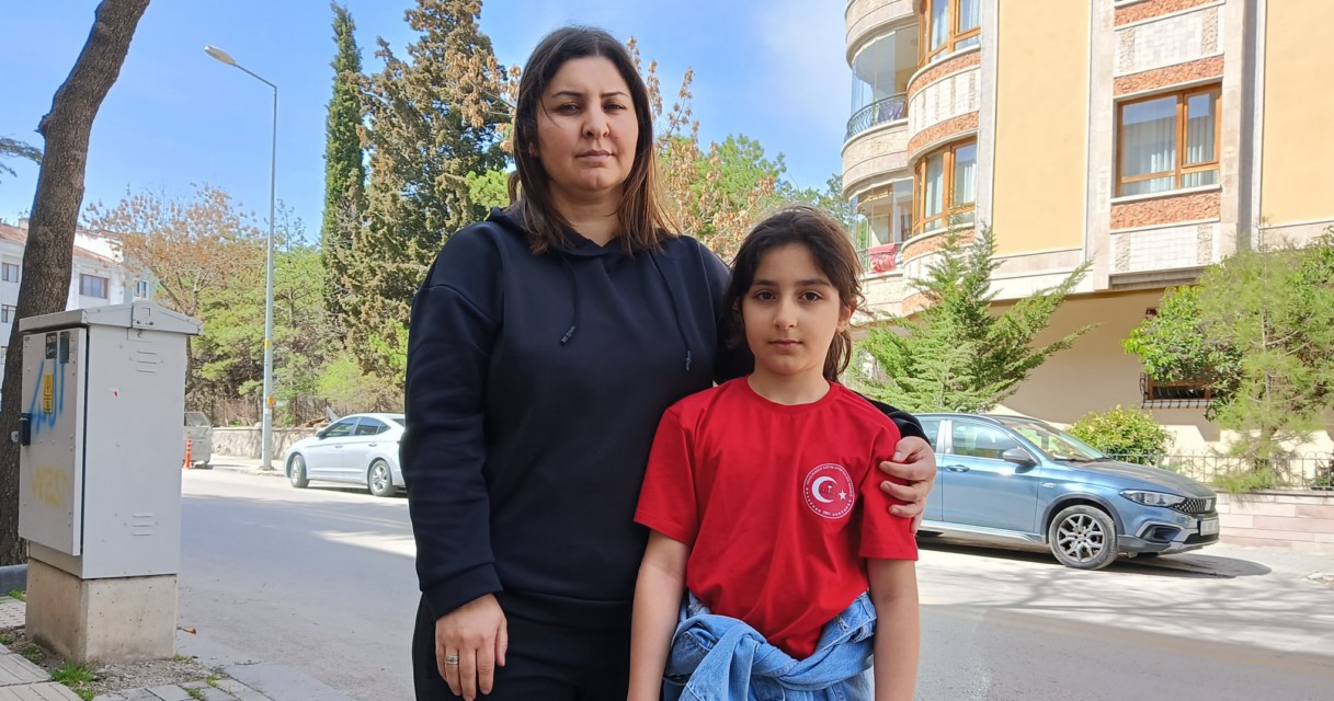 Depremden kurtuldular, köpek saldırısıyla ölümle burun buruna geldiler