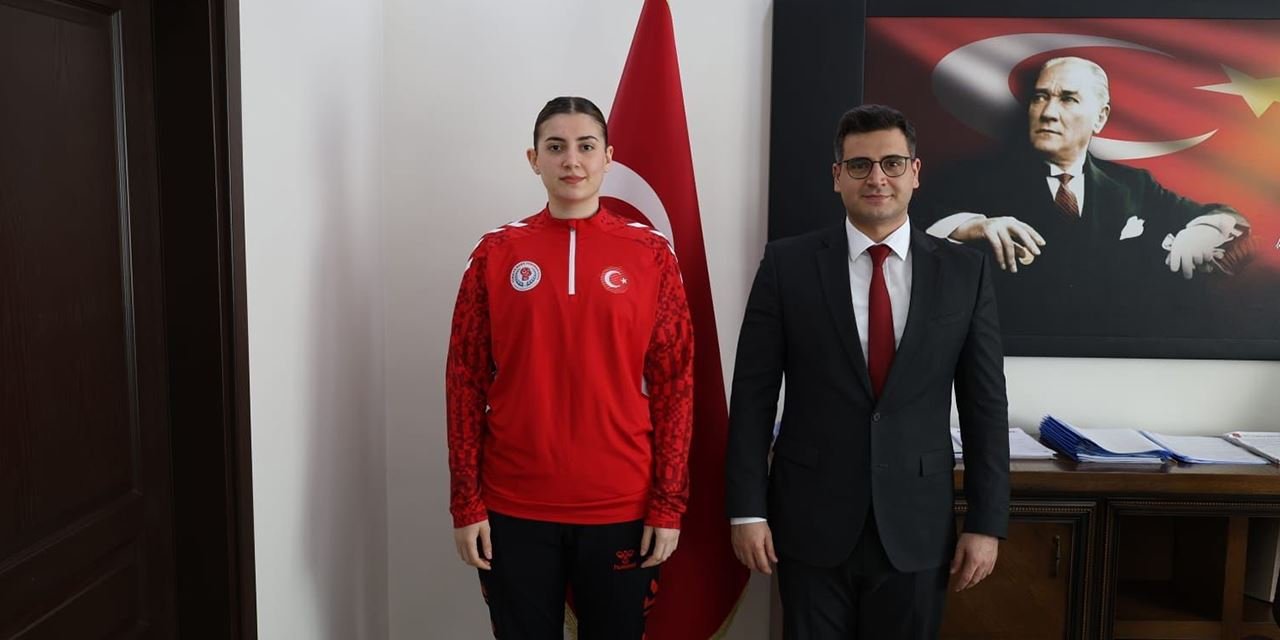 Milli boksör Rabia Yüceer, büyük bir başarıya imza attı