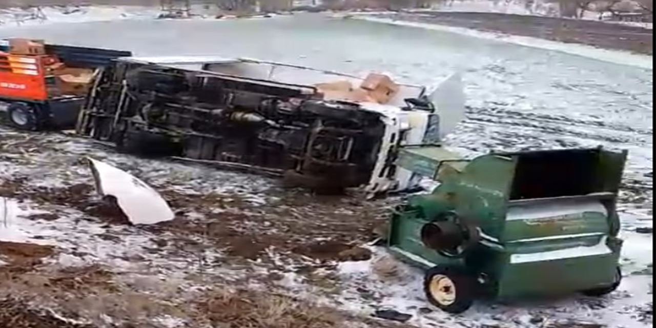 Mart karı kazaya yol açtı, sürücü tarlaya uçtu