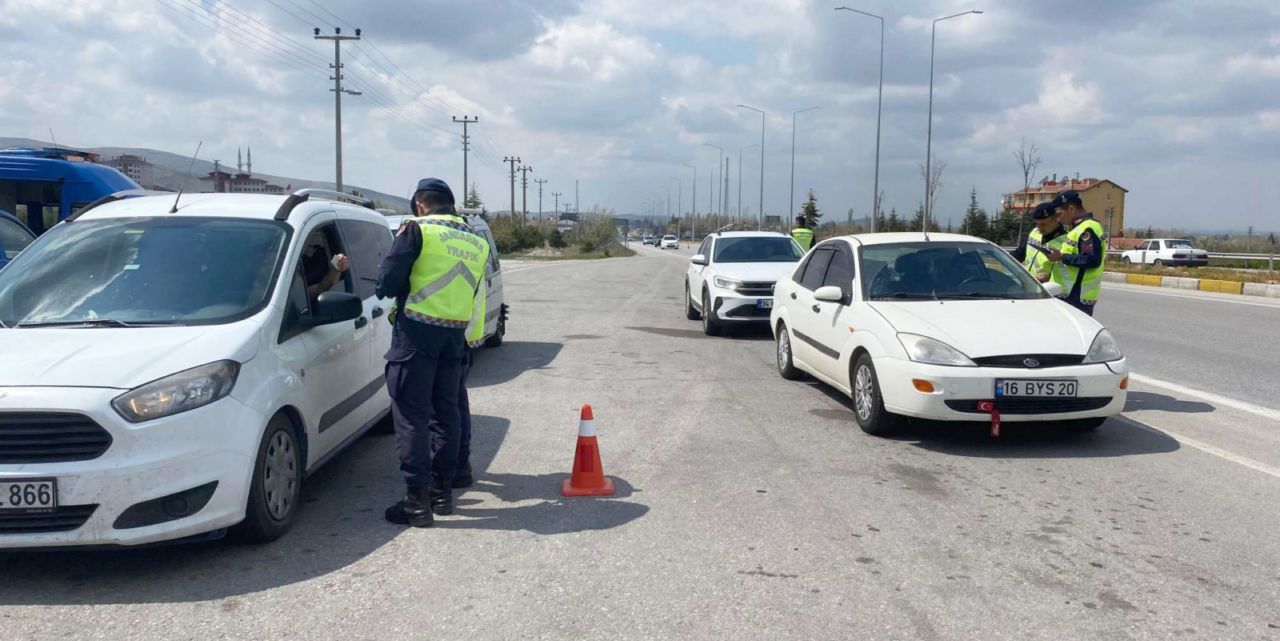 İftar vaktinde trafik denetimi tepki çekiyor
