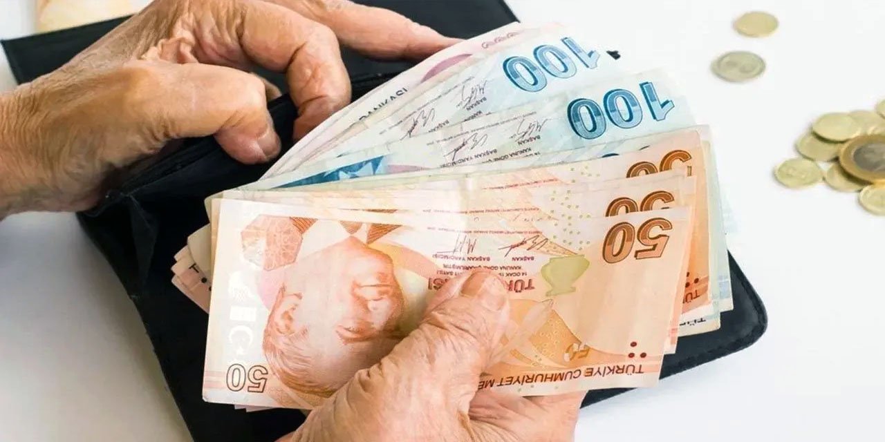 TBMM’de kabul edildi: Emekli bayram ikramiyesi 4000 TL oldu