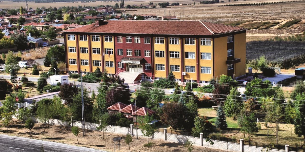 Sarayönü MYO’dan TÜBİTAK 2209-A önemli başarı