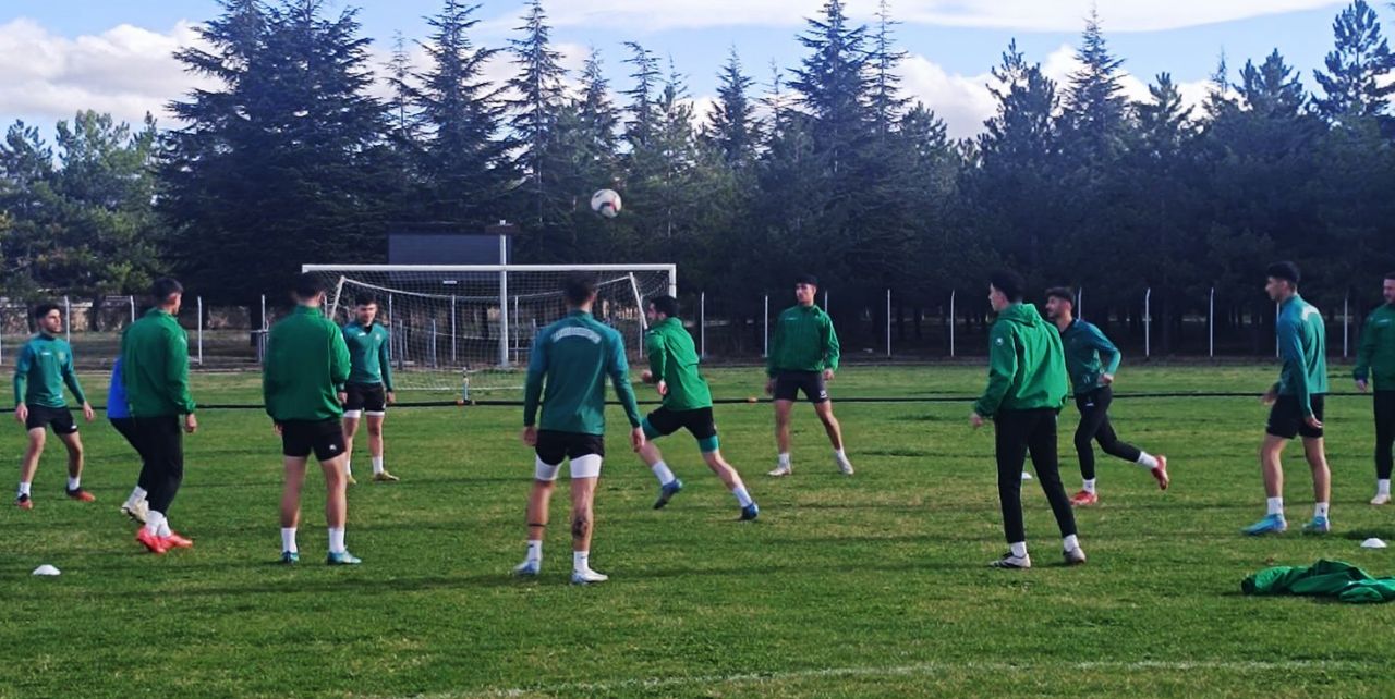 Sarayönüspor Ereğli deplasmanına hazırlanıyor