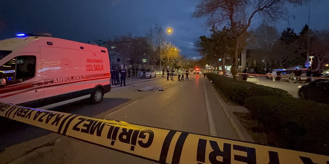 Otomobilin altında kalan kadın hayatını kaybetti