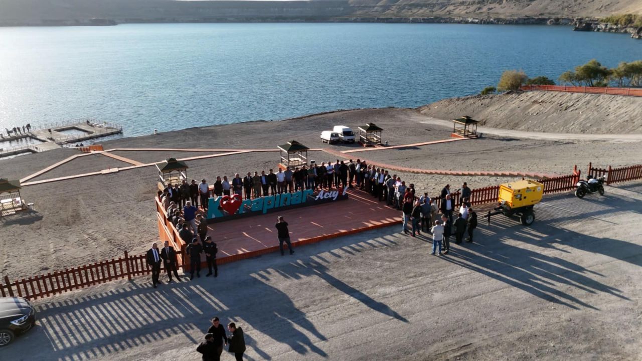 Acıgöl ışıklandırılıyor