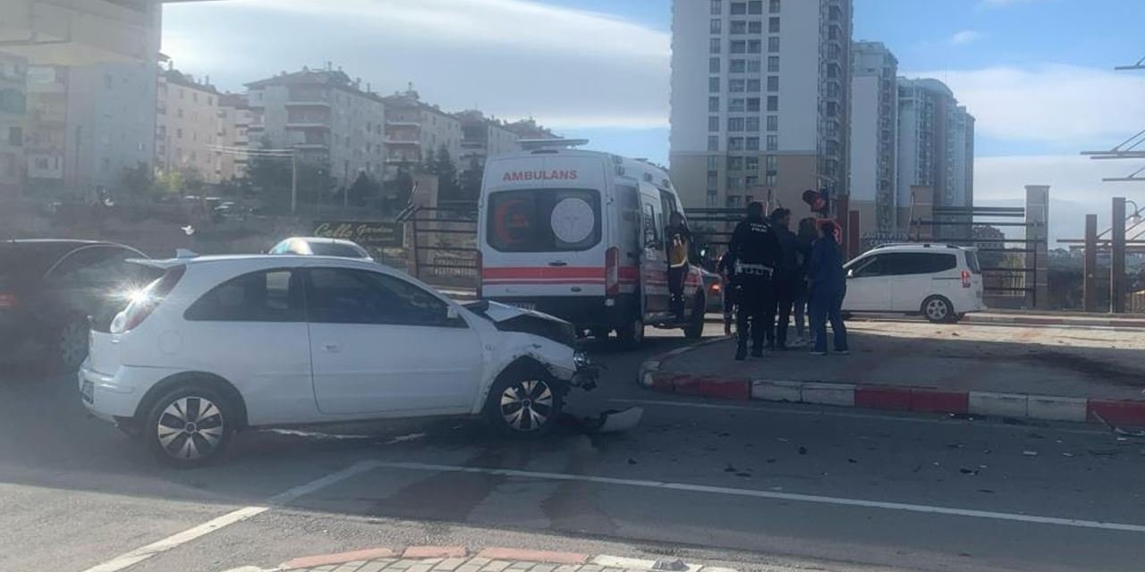 Kavşakta feci çarpışma: Karaman’da 1 kişi yaralandı
