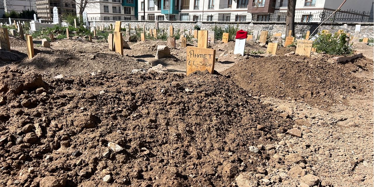 Yangında yitirilen çocuklar için Konya’da duygusal veda