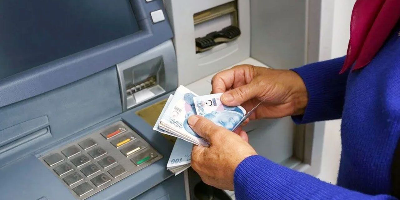 Emekliye bayram gelmeden müjdeli haber! İkramiye tarihi belli oldu