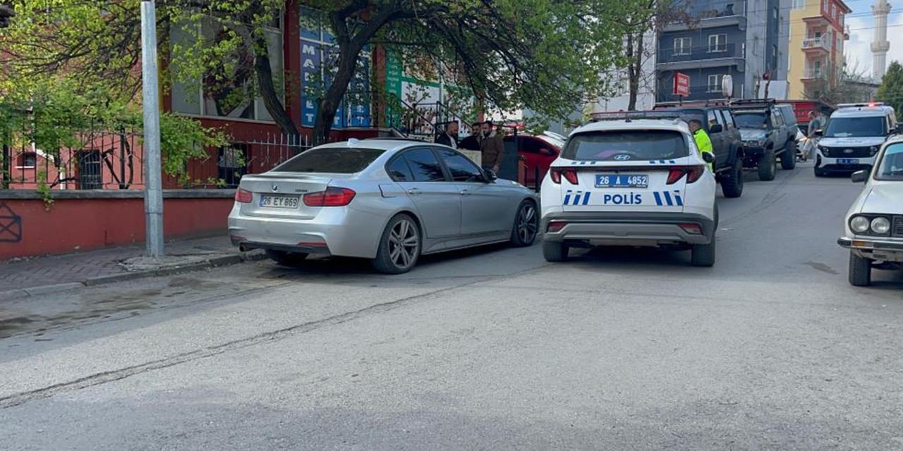 Silahlı araç 12 saat kaçtı, takibi ceza ile bitti!