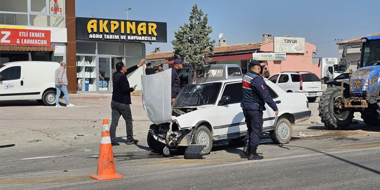 Ehliyetsiz sürücünün kazasında 2 kişi yaralandı