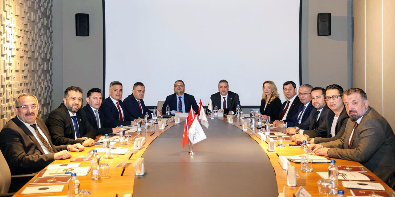 Avukatlardan Eskişehir’de kritik toplantı