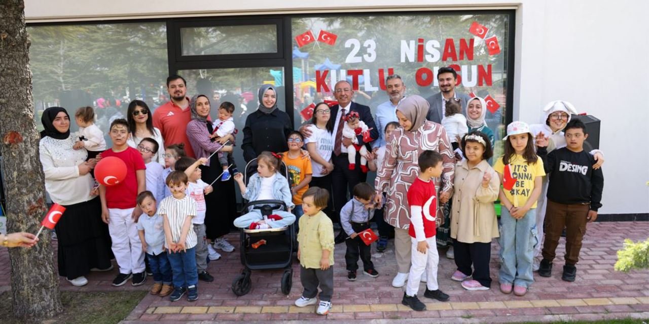 Özel kalpler, 23 Nisan coşkusunu doyasıya yaşadı