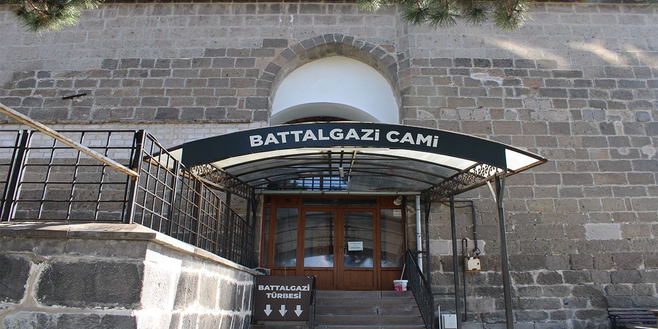Kayseri’nin ilk camisi, 8 yüzyıldır dimdik ayakta