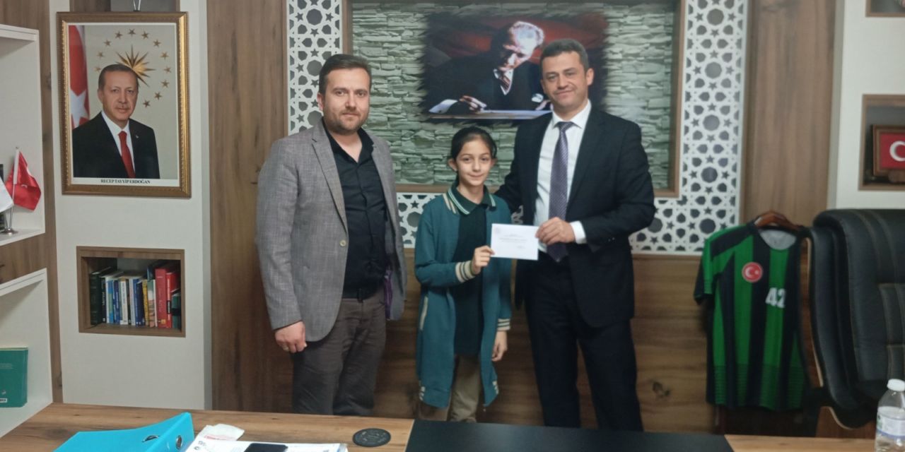 Sarayönülü minik şair ödüllendirildi