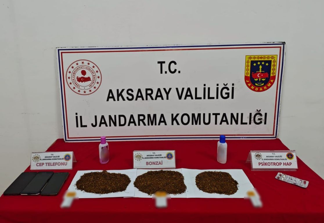 Aksaray’da jandarmadan uyuşturucu operasyonu: 3 kişi tutuklandı