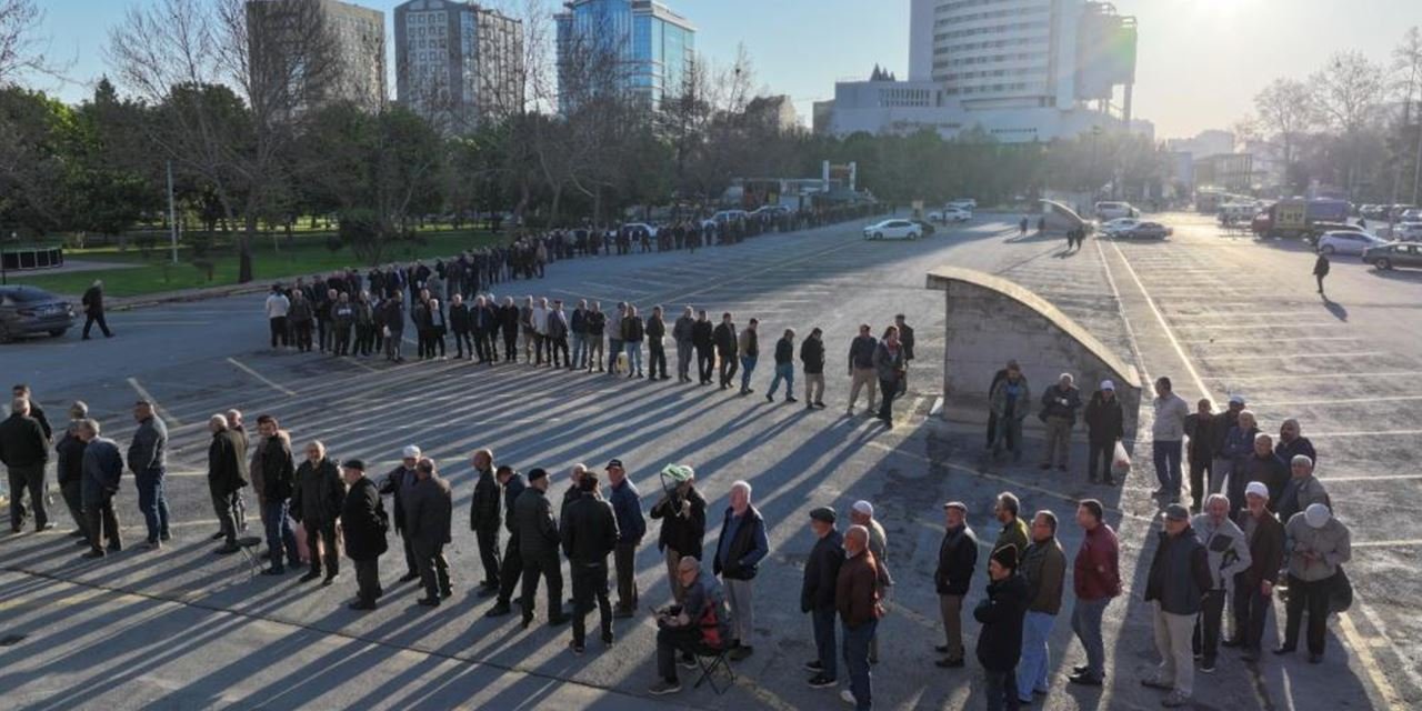 Kayseri’de domates fidesi kuyruğu: 550 bin fide dağıtıldı