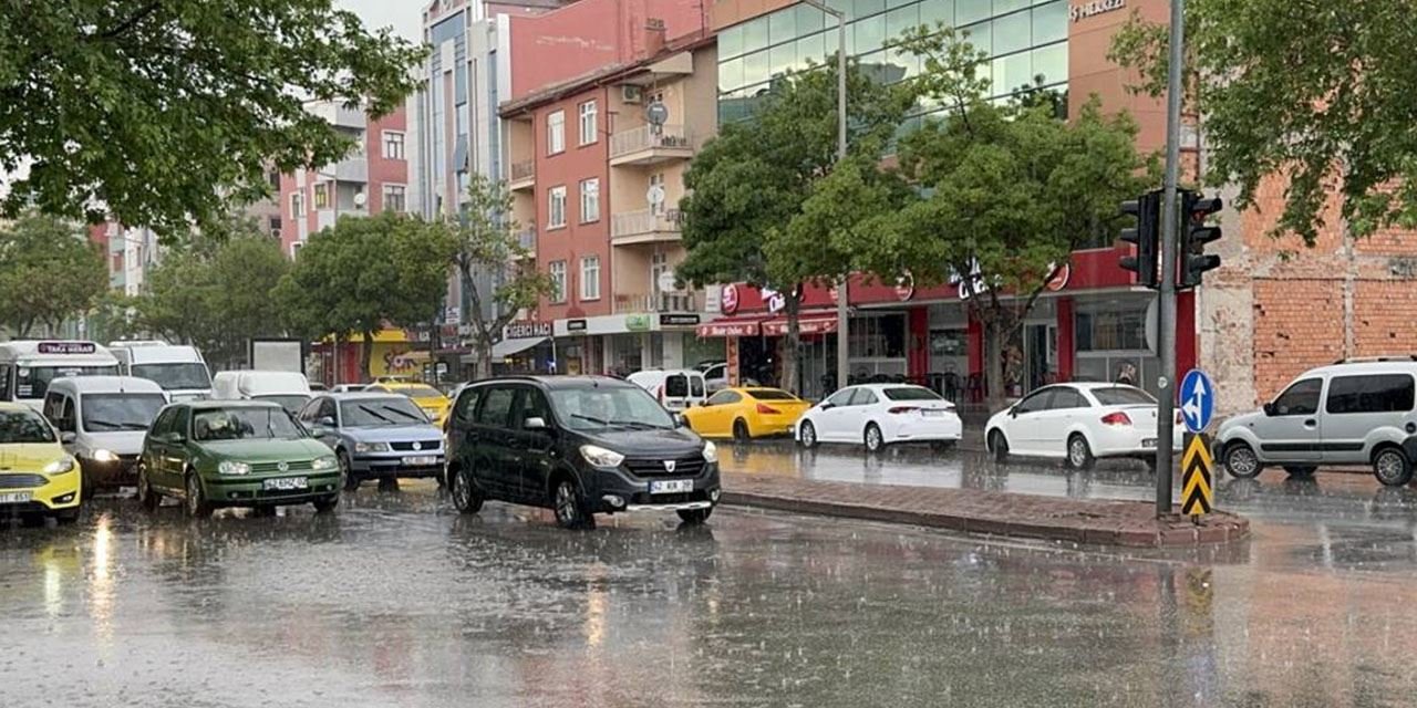 Konya’da hava ters köşe: Güneş var, sağanak kapıda!