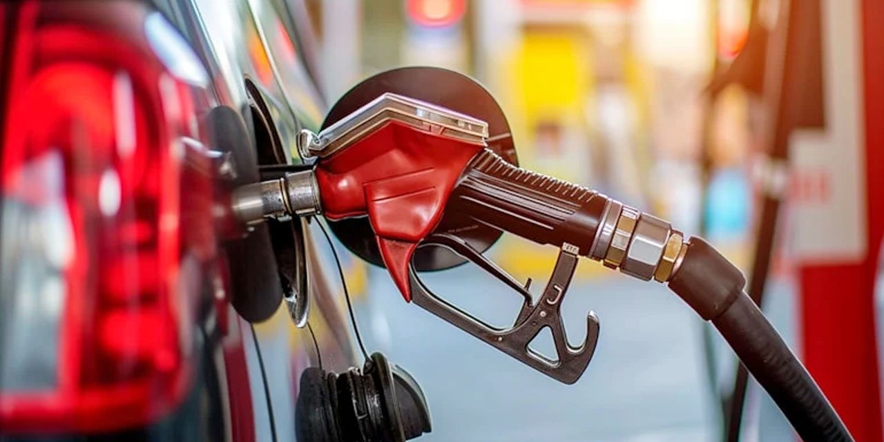 Benzine zam geldi, tabela değişti: Sıra motorinde
