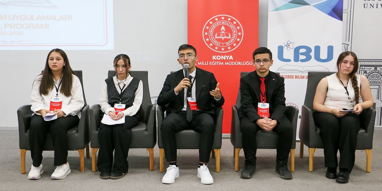 Liseler bilim için bir araya geldi