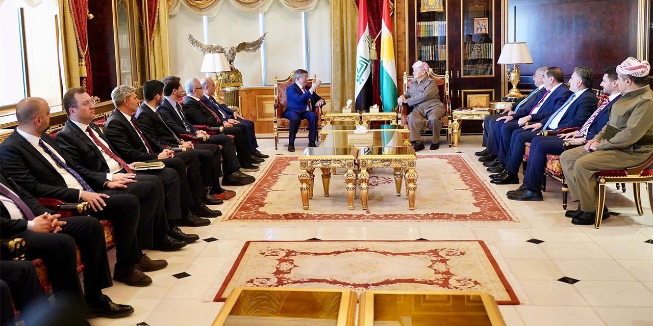 Davutoğlu'ndan Kuzey Irak'ta 'barış' vurgulu ziyaretler