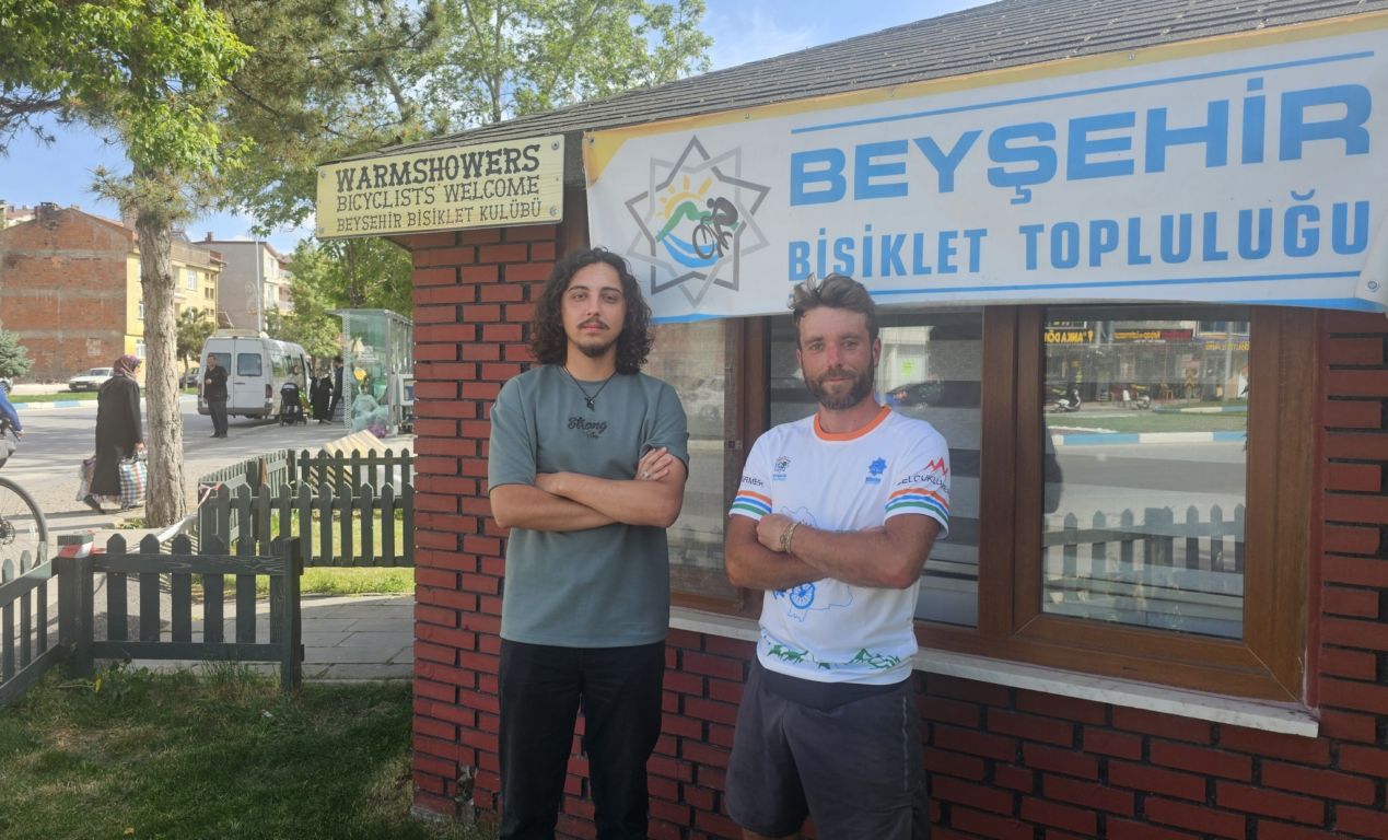 Yeni yerler tanımak için bisikletiyle dünya turunda