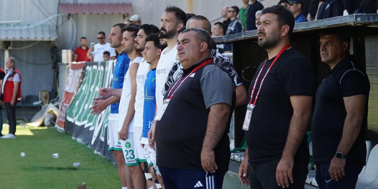 Kart:” Bazen ayrılıklar da sevdaya dahildir”