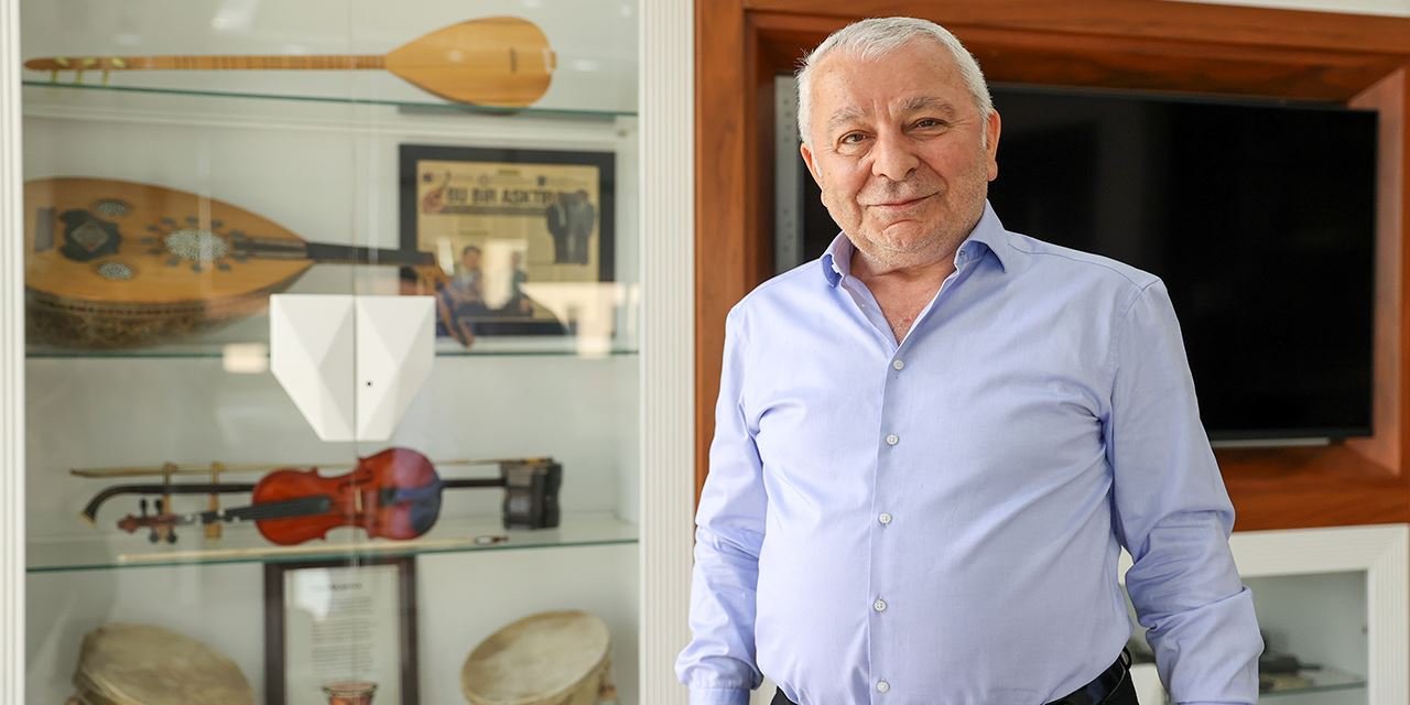 Fabrikasında müziğe hayat veriyor