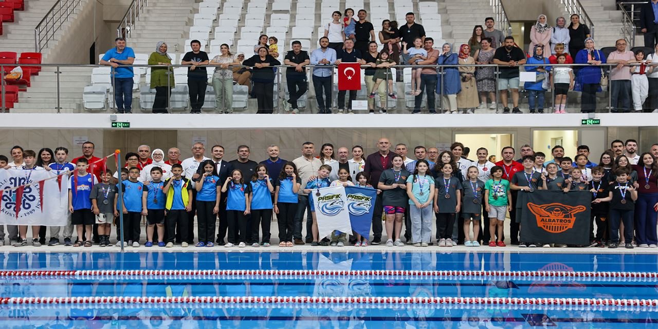 Selçuklu’da kulaçlar madalya için atıldı