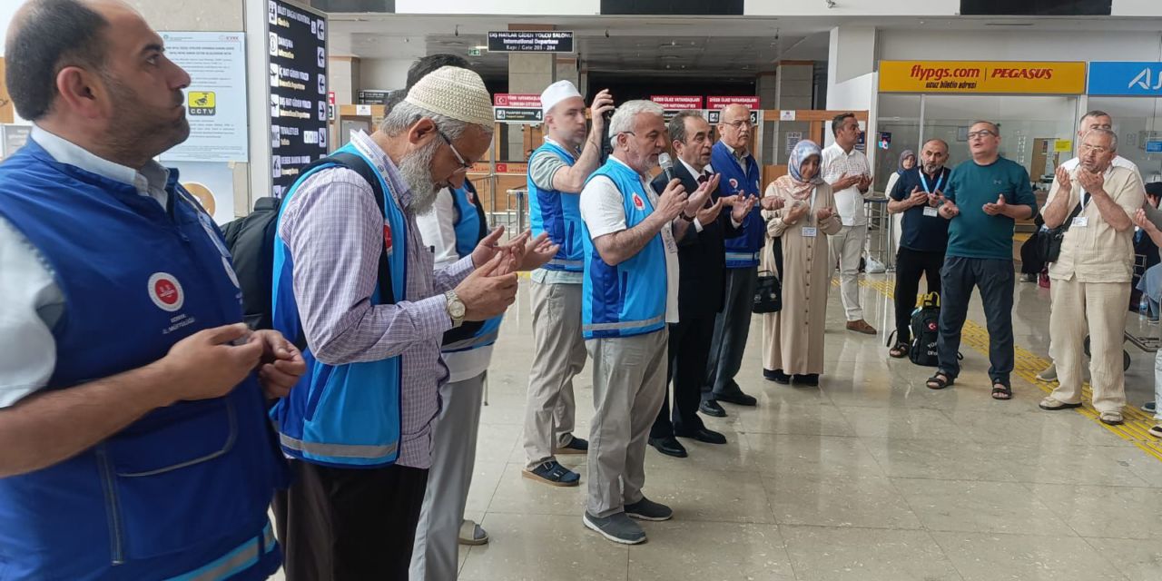 Son hac kafilesi dualarla uğurlandı