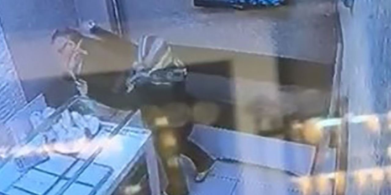 Kayseri’de kuyumcuya taşla saldıran bankacı hakim karşısında