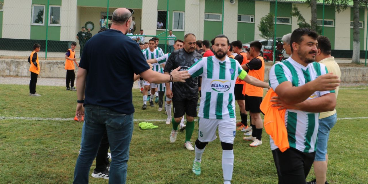 Ladik’te ‘Fair Play’ örneği, şampiyon alkışlarla karşılandı